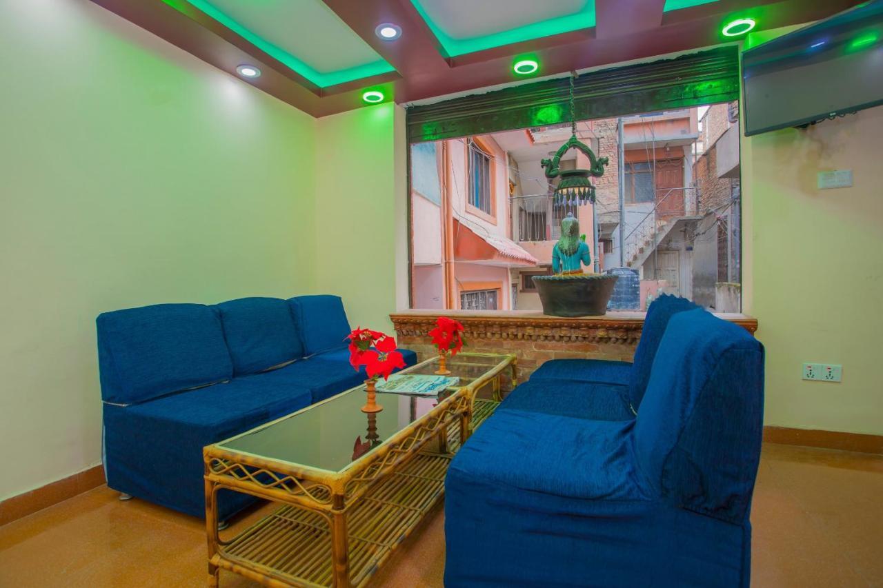 Oyo Hotel Antique Kutty Katmandu Dış mekan fotoğraf